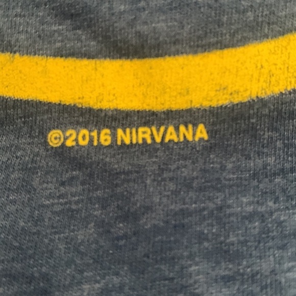 Nirvana Blue Smiley Face Short Sleeve 2016 Band Tee 2XL - Picture 6 of 6